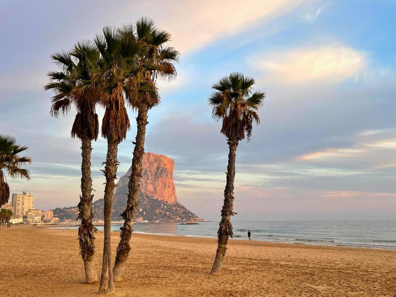 Appartement Modern 3-Bedroom With Padel And Pool Access Calpe