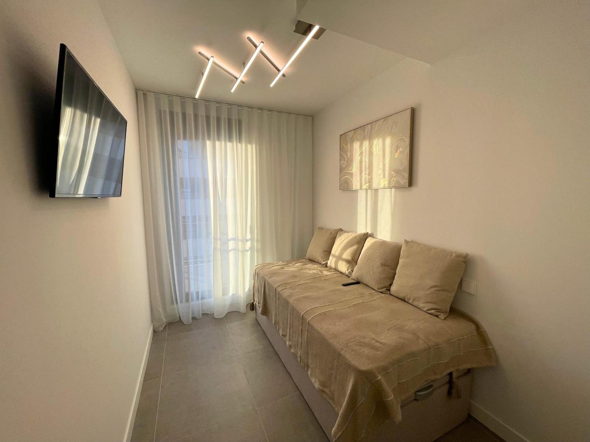 Apartamento Modern 3-Bedroom With Padel And Pool Access Calpe